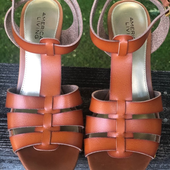 American Living Abaline T-Strap  Wedge Sandals - Picture 7 of 10